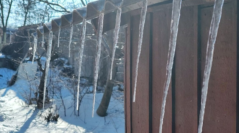 Плюсові температури, дощі та знов похолодання: погода у середині лютого на Первомайщині