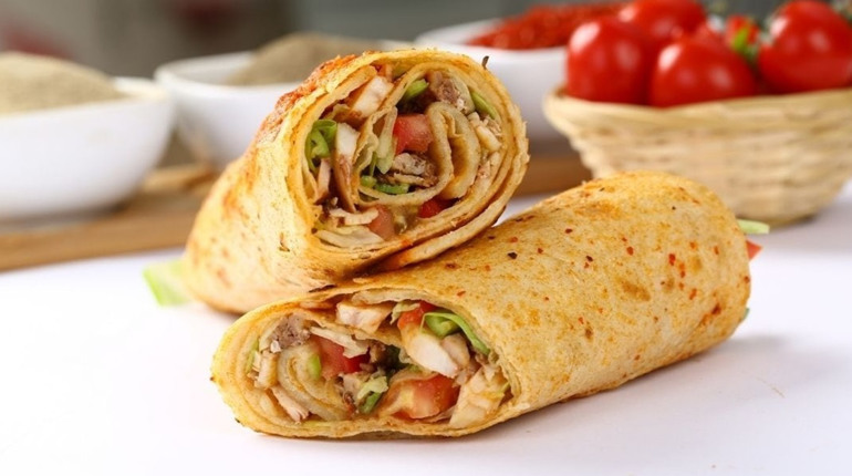 13 лютого: Міжнародний день шаурми, День подруг та інші дати, події, свята, народні прикмети