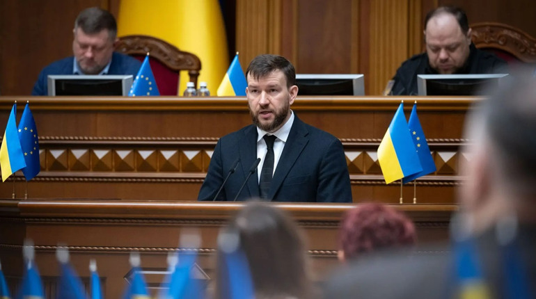 Пенсії зростуть для всіх українських пенсіонерів. Заява очільника Мінсоцполітики у парламенті