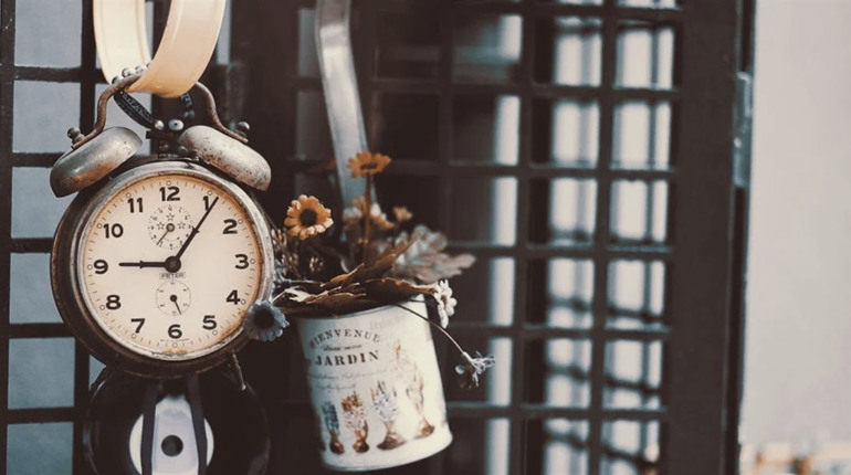 Чи переводитимуть годинники у 2026 році: що відомо про перехід на літній час в Україні