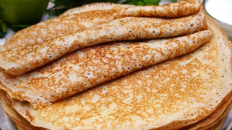 Млинці на кефірі: простий покроковий рецепт