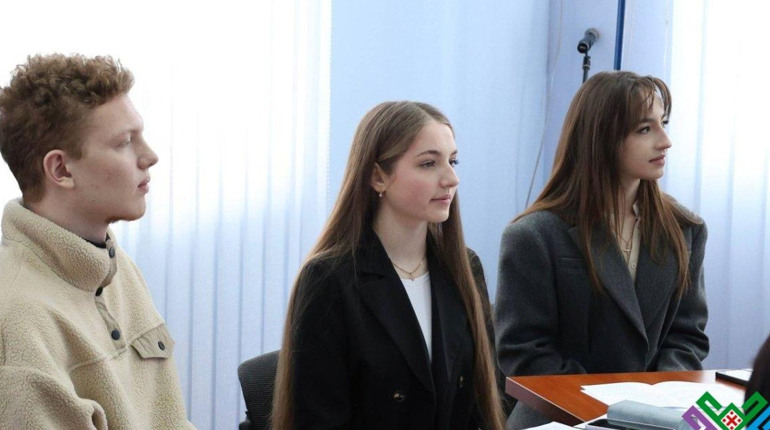 Молодь Старокостянтинівської громади долучилася до обласного збору старшокласників