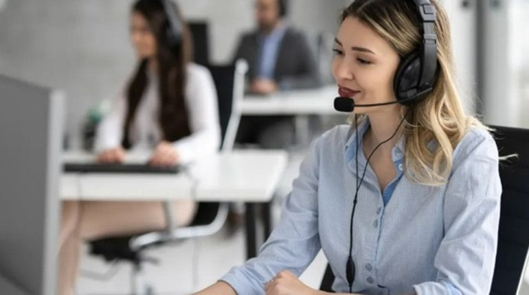 Як налаштувати голосове меню у віртуальній АТС для різних відділів компанії