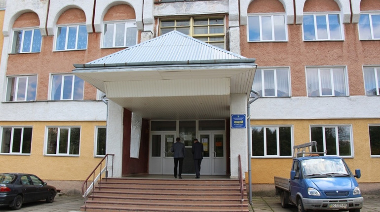 У Дрогобичі розділилися думки стосовно реформи старшої школи: чи буде 5-й клас у науковому ліцеї