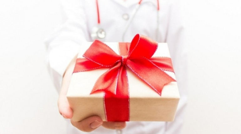 Топ-7 подарункових помилок: чого дарувати не варто і що обрати замість