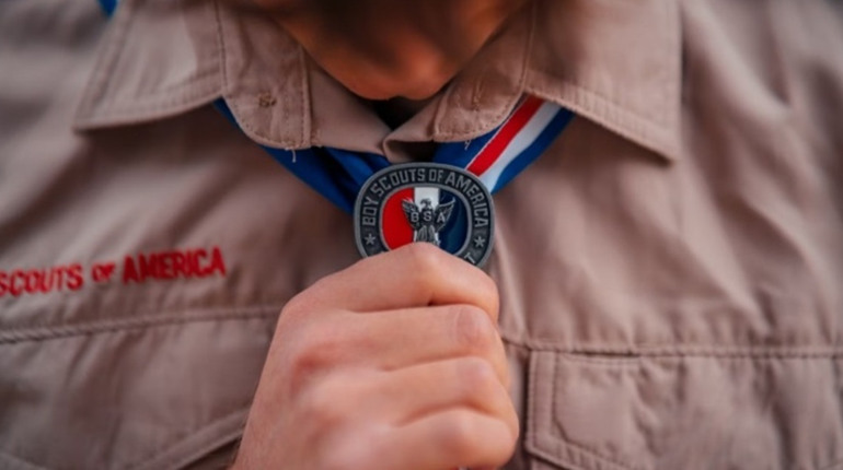 Психологія значків: як маленький символ може мотивувати та впізнавано представляти бренд