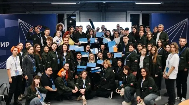 На окупованій Херсонщині відкрили набір молоді на курс підготовки проросійських пропагандистів