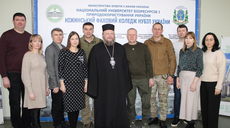 МОЛИТВА, ЩО ЄДНАЄ: СТУДЕНТИ, ВОЇНИ, ОСВІТЯНИ