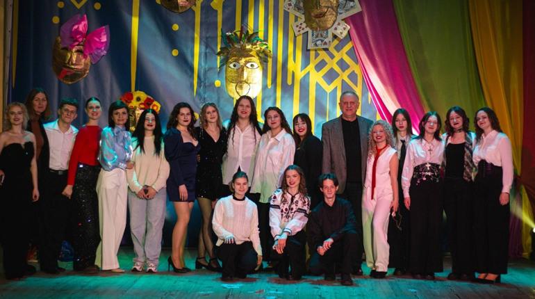 "Один день - 100 емоцій"