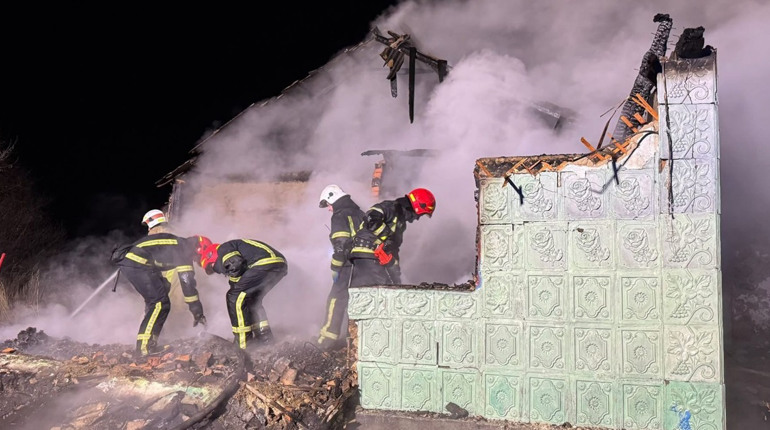 На Хмельниччині під час пожежі загинули жінка та троє малих дітей