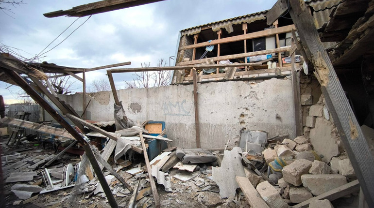 Атака «шахедів» на Миколаїв: троє поранених, пошкоджено приватний будинок