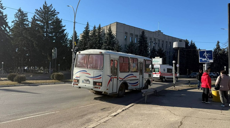 «Я й досі почуваюся тут чужою»: дві історії переселенців у Первомайську