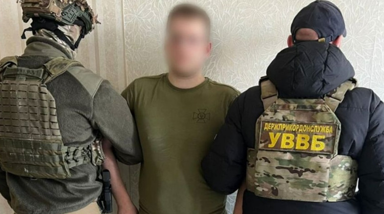 Розпродав безпілотники: на Одещині начальнику складу військової частини повідомили підозру