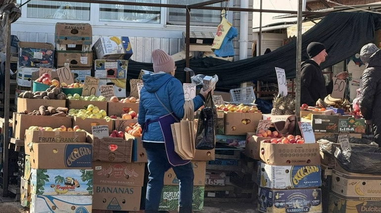 Інфляція на Миколаївщині у лютому: овочі подорожчали, сезонні одяг і взуття подешевшали — статистика