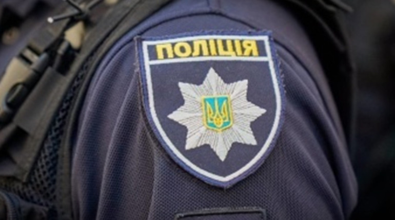 Жінка хотіла купити квиток на концерт "Бумбокса", але натрапила на шахраїв: хроніка поліції