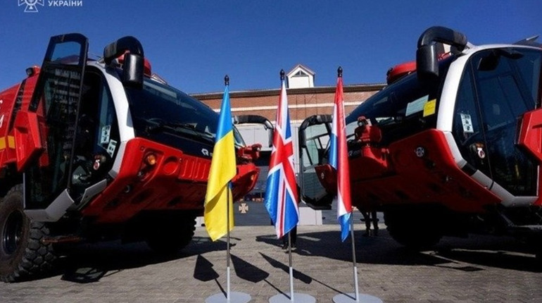 Рятувальники Полтавщини отримали нові пожежні автомобілі від міжнародних партнерів