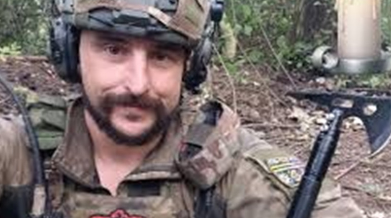 Там, де бартка зустрічається з небом. Пам´яті Руслана ТРАЧА