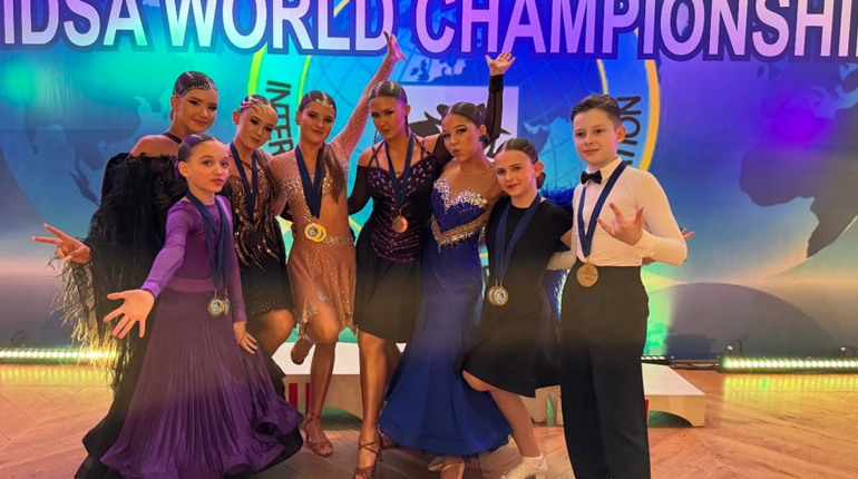 Юні спортсмени «Данс-ліцею» вибороли золото світового чемпіонату з бальних танців