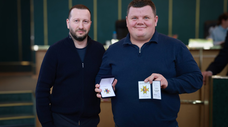 Полончанин Руслан Скримський отримав відзнаку «За наближення Перемоги» від голови Хмельницької ОВА