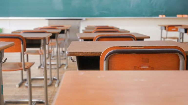 Шкільне майно на 22 млн грн залишили у власності громади на Кременеччині