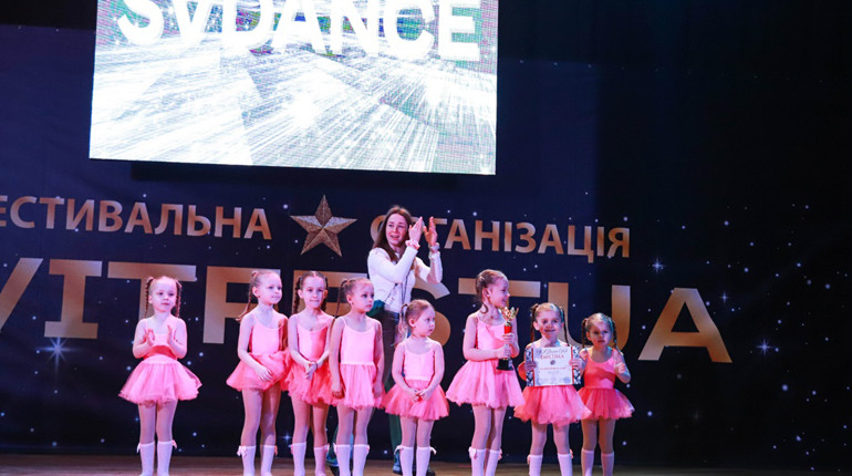 Фастівчанки з BLOSSOM dance studio здобули Гран-прі та низку нагород на фестивалі SVDance
