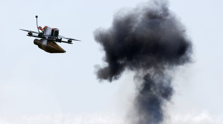 Росіяни вдарили дроном по авто на Глухівщині: поранено дитину