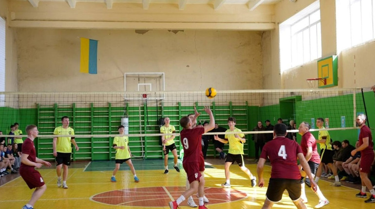 У Золотоноші відбулися ігри першості громади з волейболу: визначено фіналістів