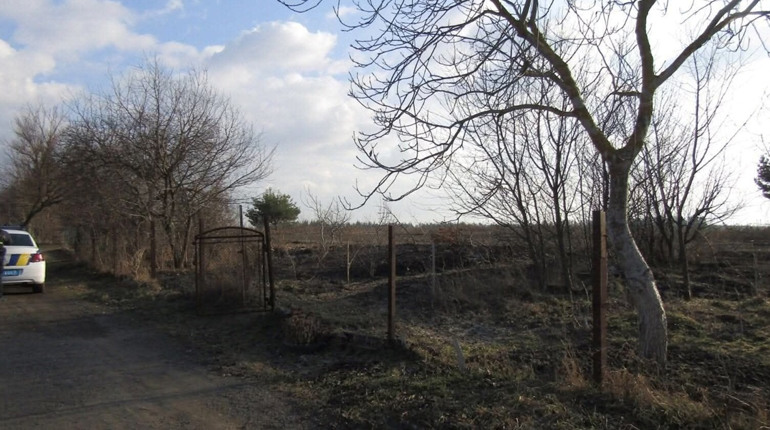 Смертельна пожежа на Фастівщині: чоловік загинув під час спалювання трави