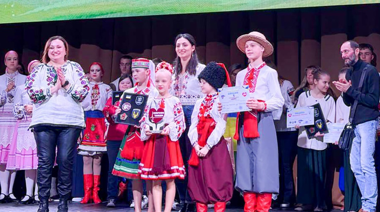 «Озброєні танцем»: кагарлицький «Оберіг» виборов призові місця і підтримав збір для ЗСУ