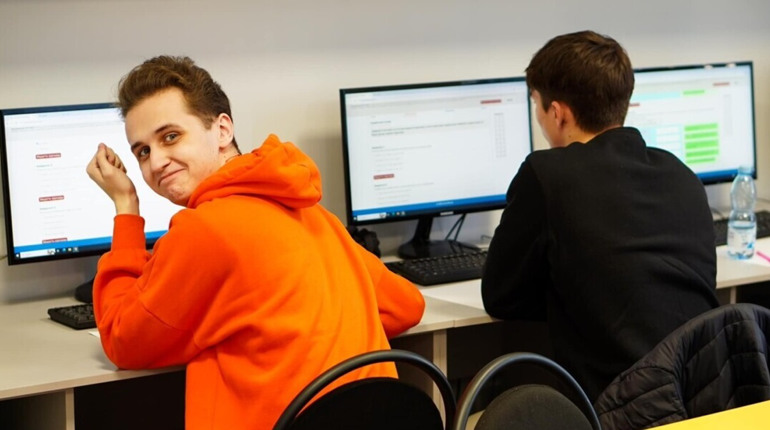 Як вступникам скласти НМТ-2026 у разі блекаутів та повітряних тривог