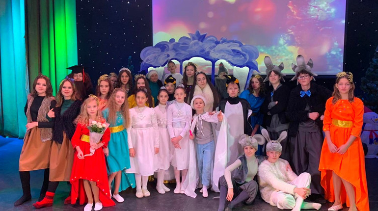 «Пишаюся своїми акторами», — керівниця фастівського театру-студії «Дзвіночок» Оксана Круглякова