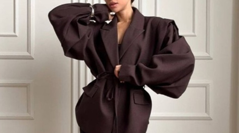 Жіночий піджак оверсайз: як носити його та вибрати без втрати пропорцій