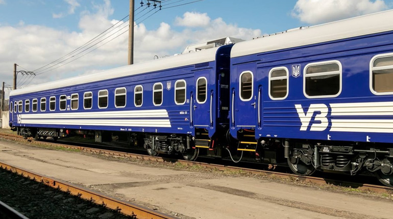 “Укрзалізниця” посилює правила безпеки пасажирів через прицільні атаки на потяги