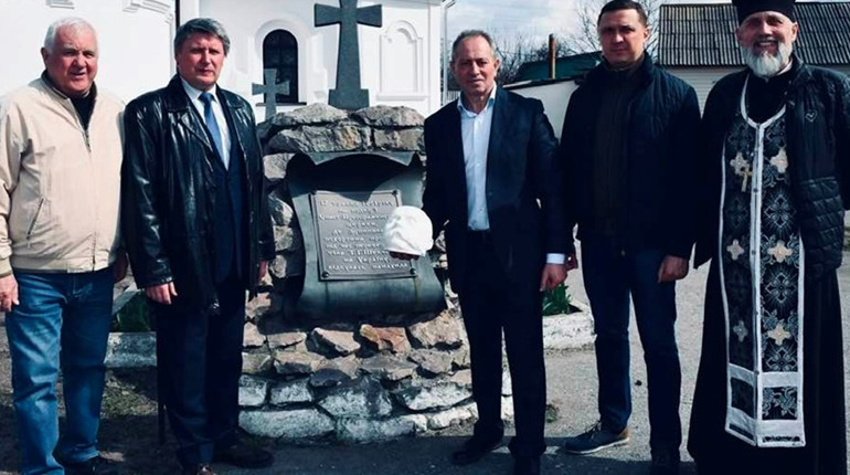 Слідами Кобзаря: у Ніжині встановлять унікальну посмертну маску Тараса Шевченка