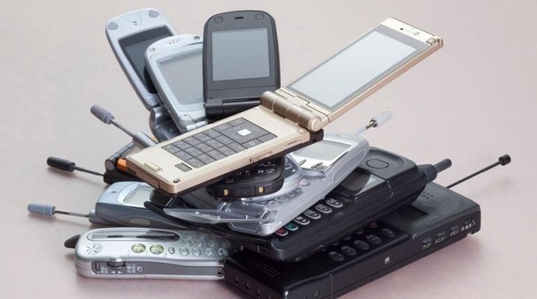 3 квітня: День народження мобільного телефону та інші події, дати, свята, народні прикмети