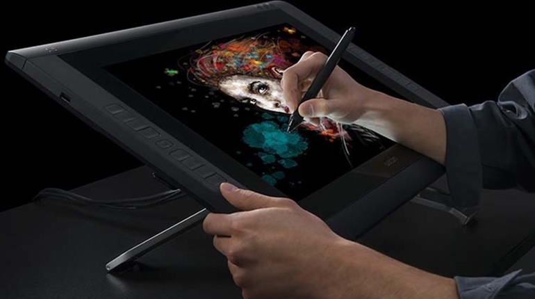 Графічні планшети: інструмент, який відкриває двері у цифрове мистецтво