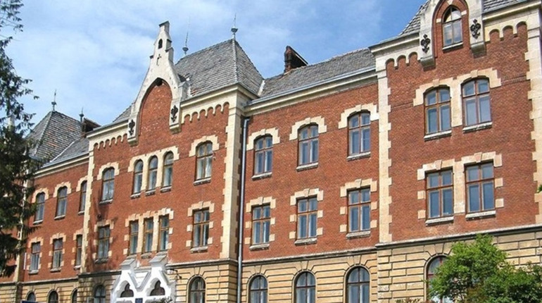 Скільки заробили очільники університетів і коледжів Дрогобича минулого року