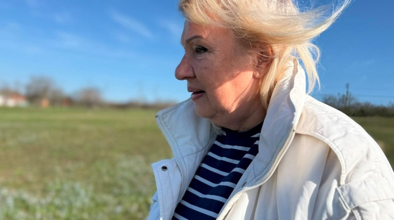 Передати справу в добрі руки: первомайчанка шукає послідовника унікального методу бджільництва