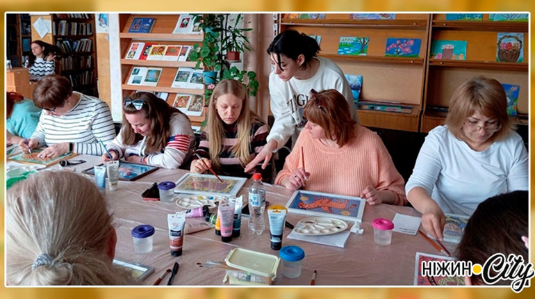 У вирі творчих подій і нових історій. Малювали на склі "Мої фантазії"