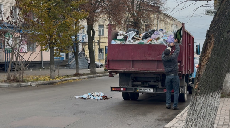 У Глухові оновили графік вивезення сміття в приватному секторі