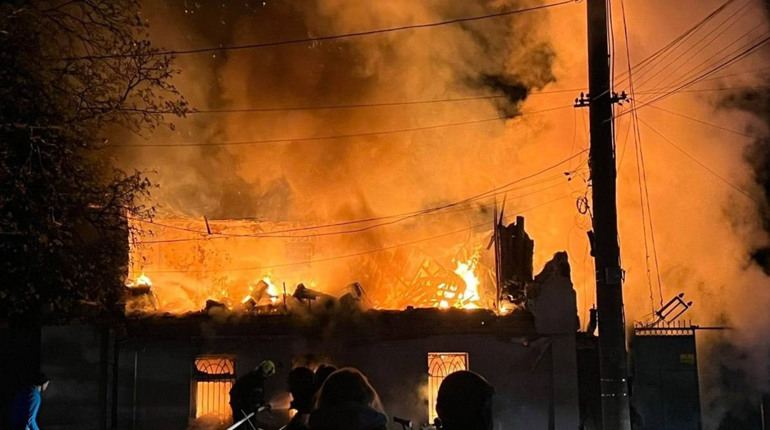 Нічна атака дронів на Одесу: є загиблі, десятки пошкоджених будинків