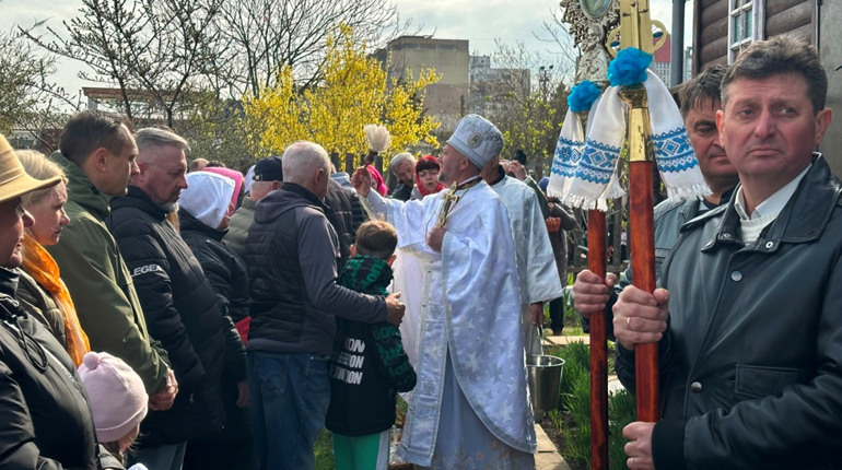 У Південному віряни освятили великодні кошики (ФОТО)