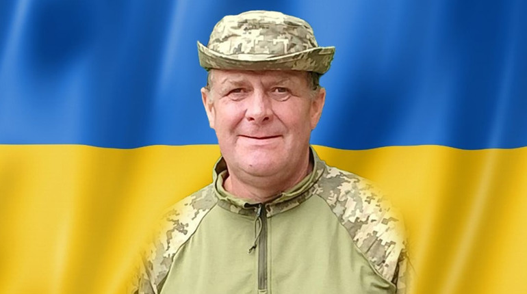 Б’ючи ворога на Донеччині, загинув воїн Олексій Богданець. Його поховають у рідних Новосілках