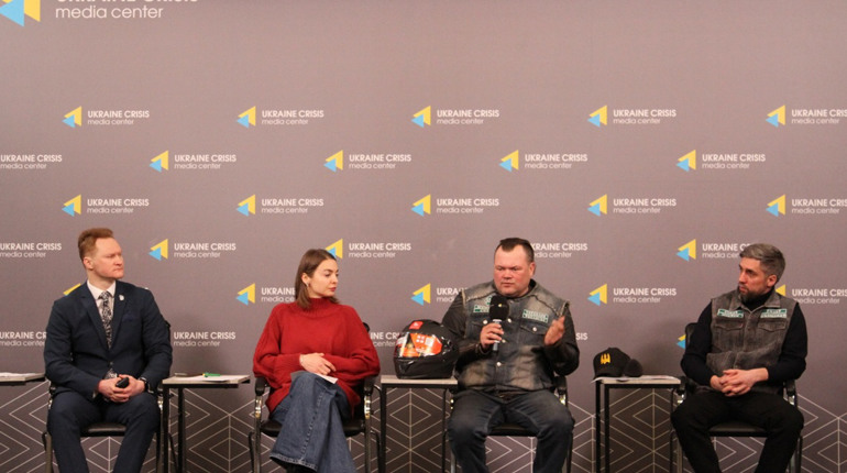 Україна запроваджує євростандарт мотошоломів: що змінює нова постанова КМУ