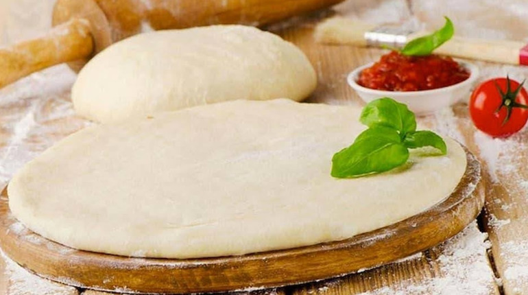 Дріжджове тісто для піци: перевірений рецепт