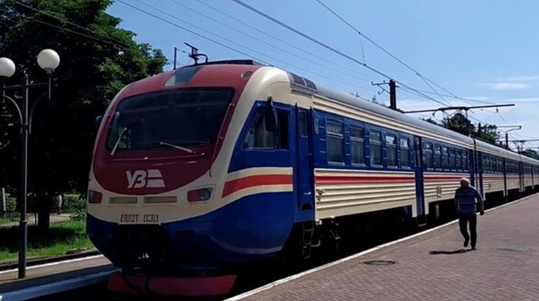 Куди можна вирушити з Дрогобича потягом: напрямки та розклад