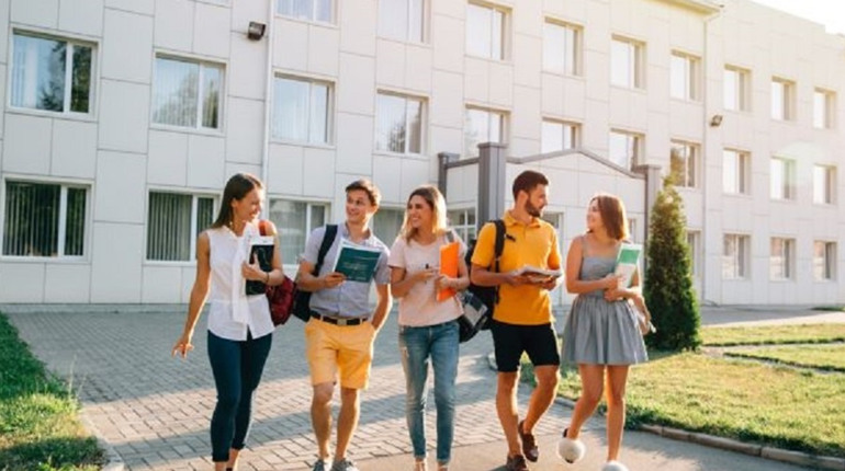 Вступ-2025: прохідні бали на бюджет у вишах Херсонської області