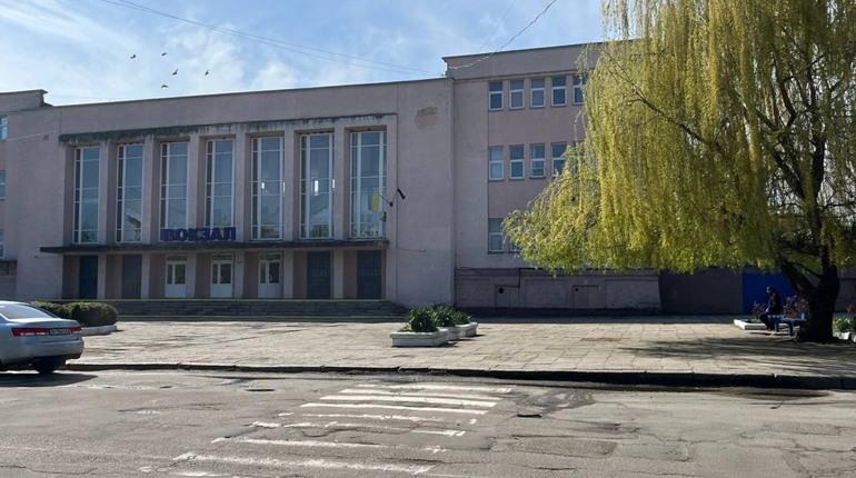 Актуальний розклад поїздів, що йдуть через Первомайськ, на кінець квітня-травень 2026-го