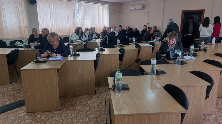 П’ять спроб і нуль результату: у Південноукраїнську міськрада не може зібрати кворум