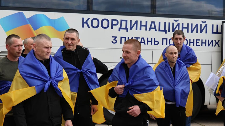 73-й обмін: Україна повернула з неволі 193 Захисників